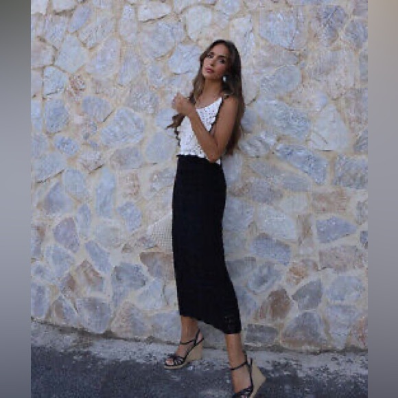 ZARA CONTRAST CHENILLE DRESS - Picture 3 of 4